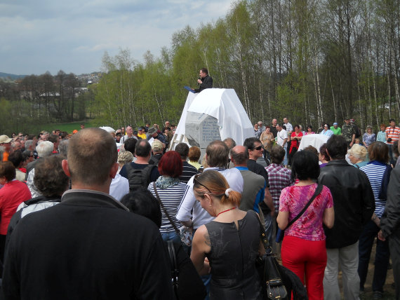 Kliknut�m otev�ete nov� okno s v�t�� fotografi�.